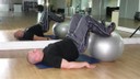 Perna, Isquiotibiais, Gluteus - Rolamento de Bola em Decúbito Dorsal com Pernas 2