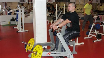 Dorsal, Costal - Low Row Convergente Máquina "Free Weight" 1