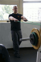 Upper Back EmPé Com Elastico - Execução